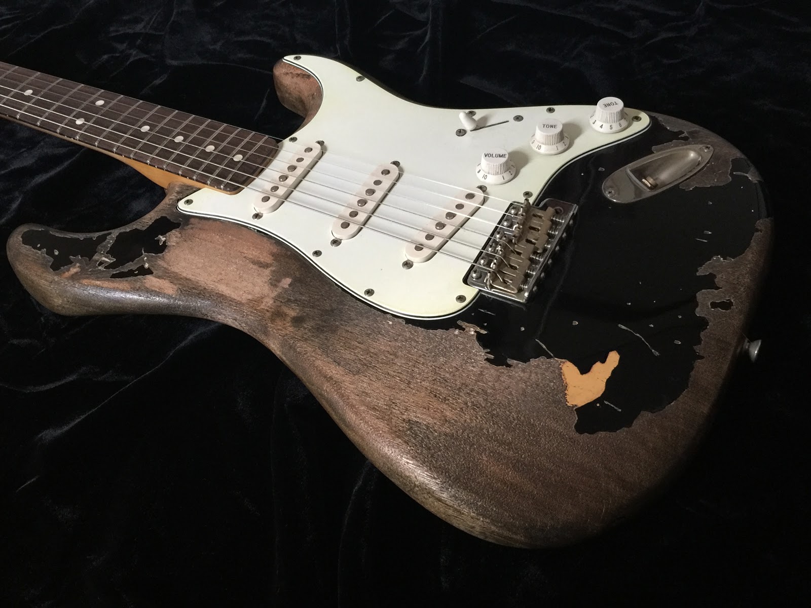 John Mayer モデルに迫る ビンテージ Fernandes Strato