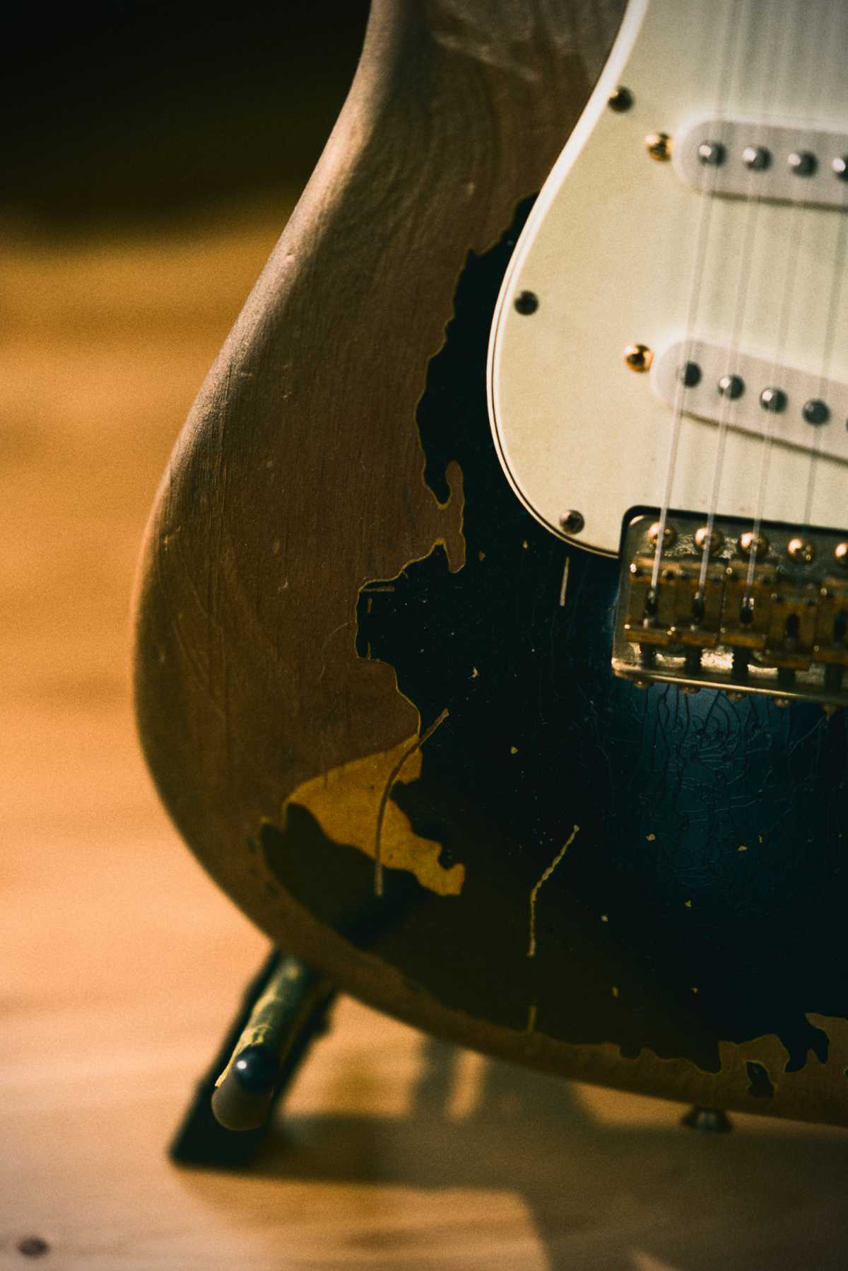 Remodeled John Mayer Black One Aged Parts A0408022