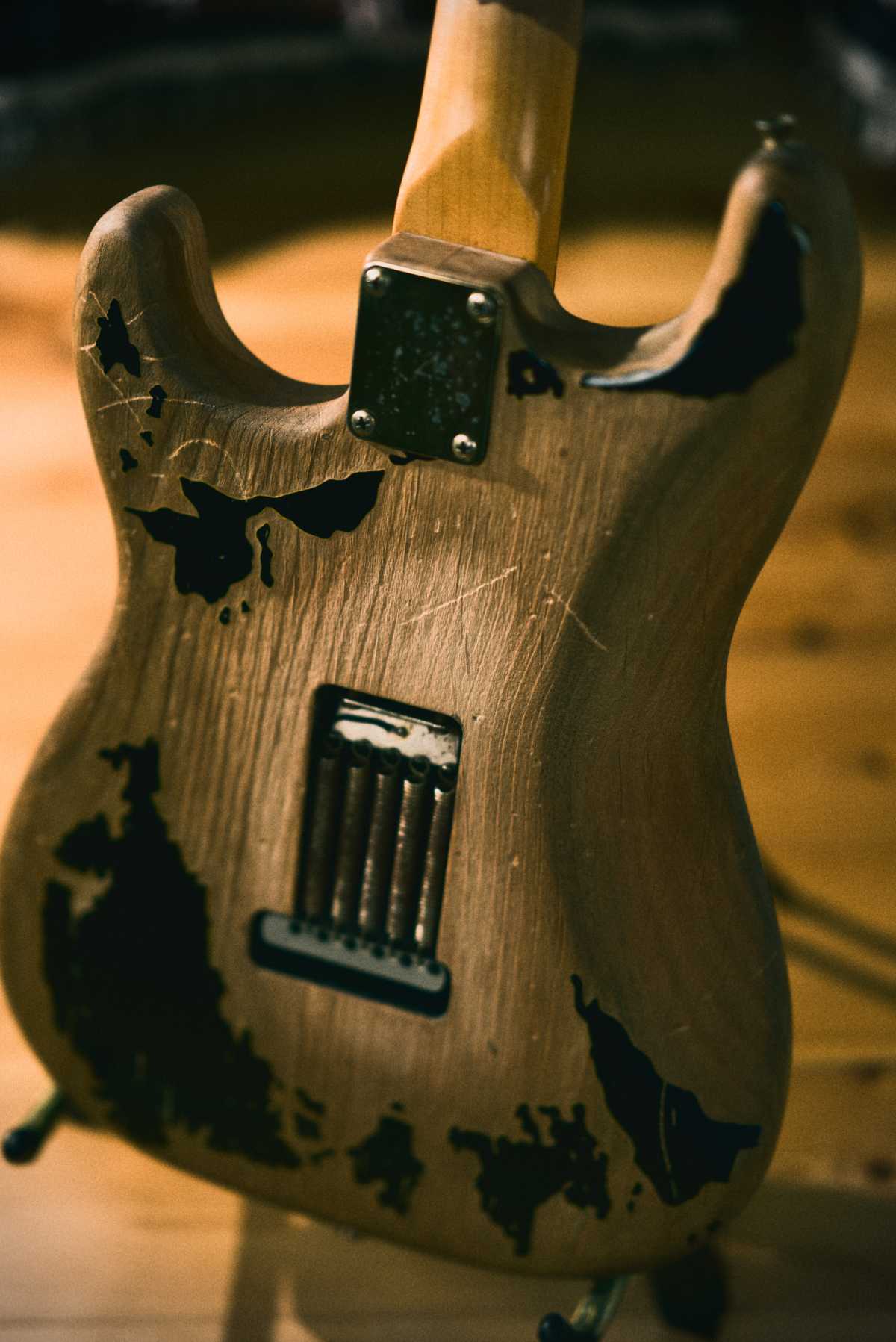 Remodeled John Mayer Black One Aged Parts A0408022